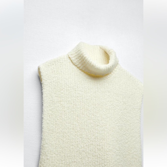 Zara women’s Chenille Top - Picture 3 of 12